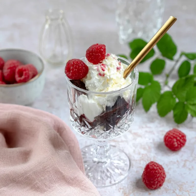Brownie Trifle mit Himbeeren