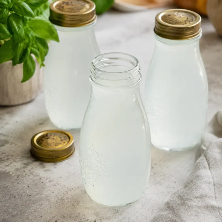 Basilikum Sirup mit Zitrone